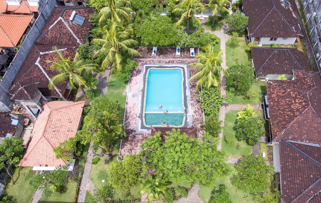 Kodja Beach Inn Kuta Lombok Exteriör bild